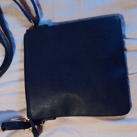 Purse - Picture 2 of 7